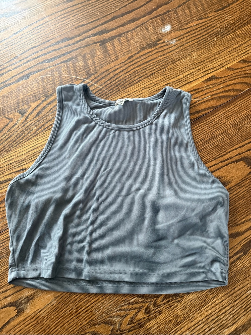 Versona Ribbed Crop Tank - Picture 1 of 5